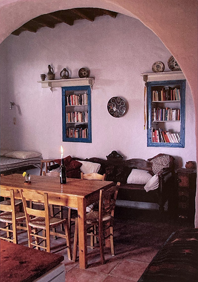 Image of the living room of Henry's Amorgos house in Langatha, langada, Lankada